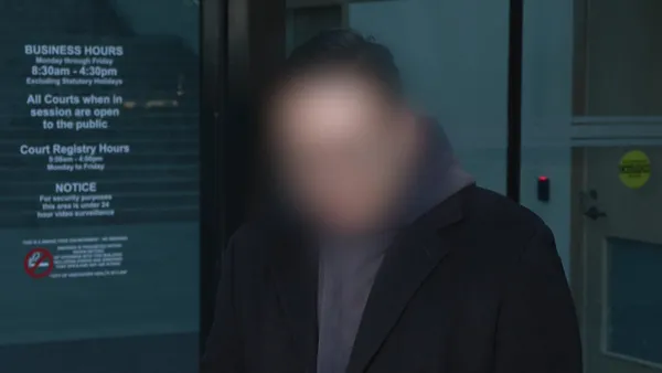 img of “我们爱她，我们想念她”：本拿比遇害少女的哥哥发声