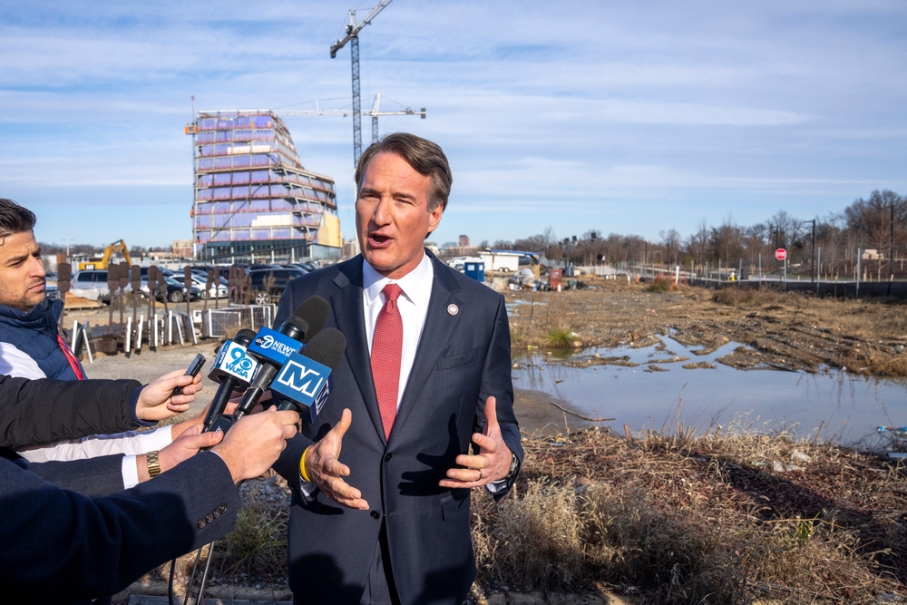 img of 奇才、首都队将迁至弗吉尼亚，杨金表示已达初步协议。神秘女巫队将留在哥伦比亚特区