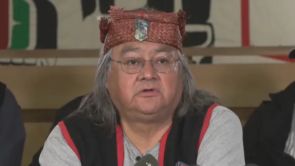 img of 温哥华警方拒绝亲自道歉后，土著祖父希望重新审视投诉