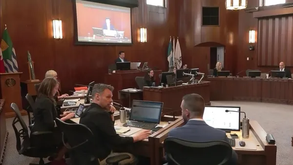 img of 尽管反对强烈，议会决定解散温哥华公园委员会