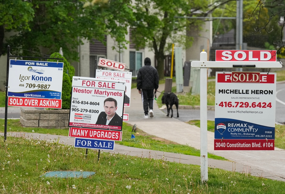 img of 2024年将让加拿大人花更多钱，专家表示