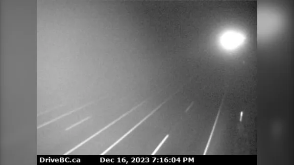 img of 大维多利亚地区和马拉哈特高速公路发出''近零能见度''的大雾警告