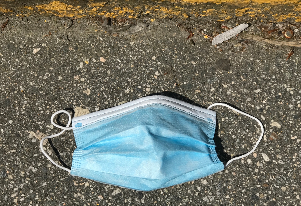 img of 2023假期来临，口罩成为美国景观的偶发特征