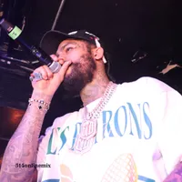 img of 加拿大蒙特利尔警察在美国说唱歌手Dave East的演唱会外喷射辣椒喷雾