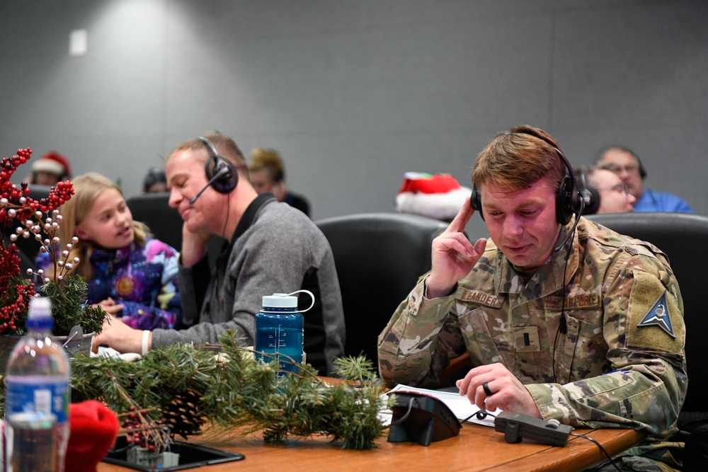 img of Norad准备跟踪圣诞老人，并且每个人都可以跟随他的脚步