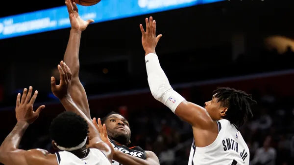 img of 底特律活塞队以118-112输给篮网，创下NBA单赛季连败记录27场