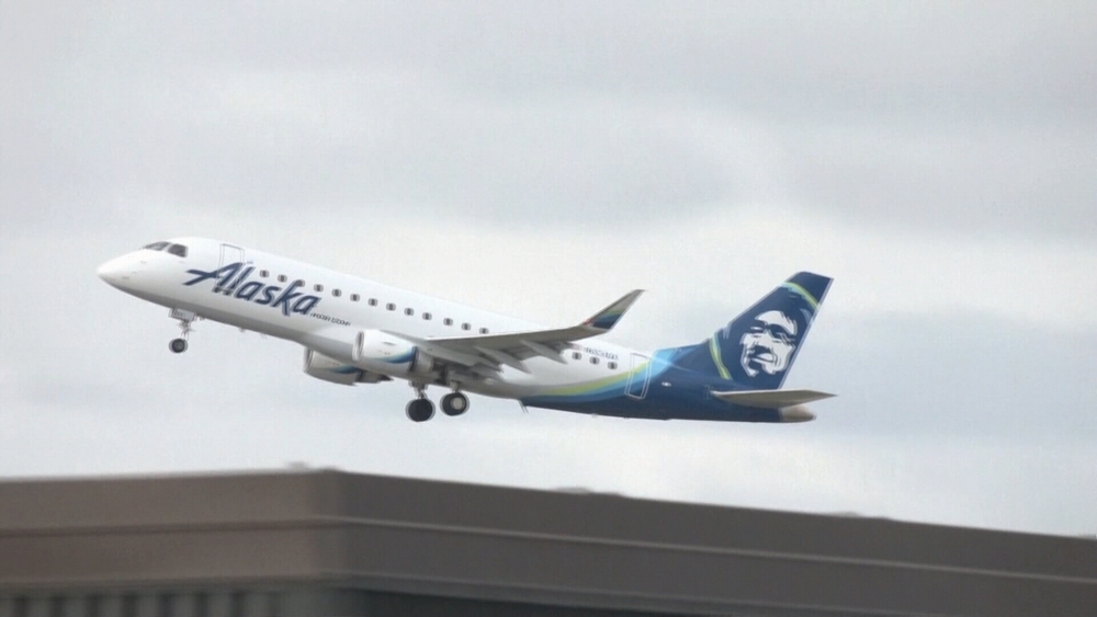 img of 美国联邦航空管理局发布紧急命令，暂时停飞部分波音737 MAX 9客机