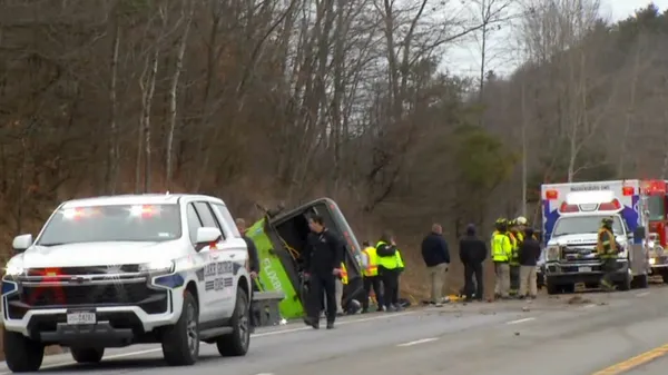 img of 纽约巴士事故中的死者是加拿大公民，全球事务部表示