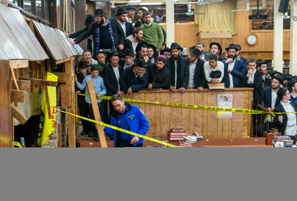 img of 纽约犹太教堂秘密隧道引发警民冲突