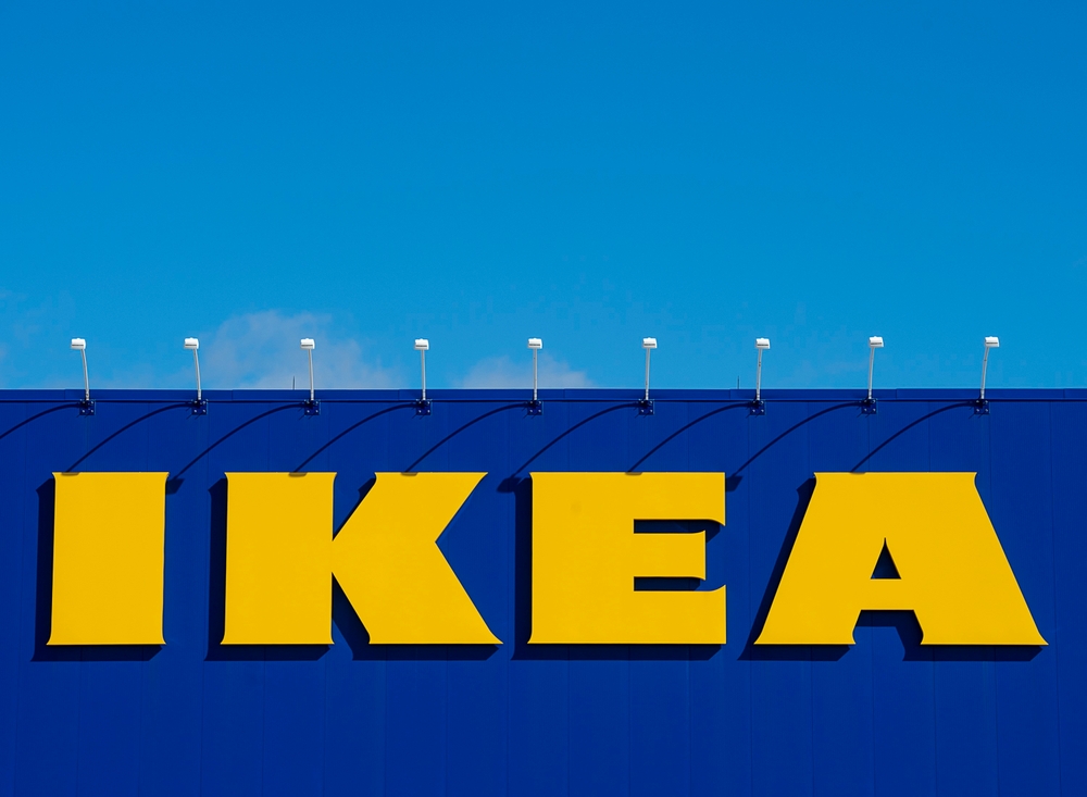 img of 宜家因热烧和电击危害召回手机充电器