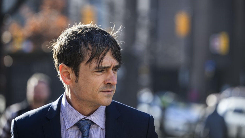 img of 加拿大前皇家骑警情报官员因违反机密法被判数十年徒刑请求