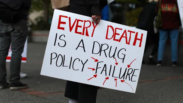 img of 卑诗省规定的更安全药物供应拯救了生命，重要研究发现